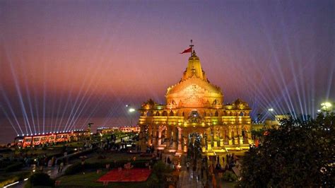 PM Modi visits Somnath temple for 'Swabhiman Parv', witnesses mega ...