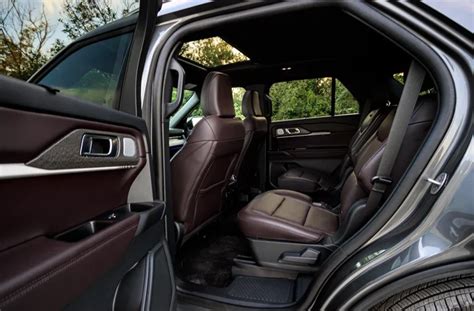 2026 Ford Explorer Interior, Cargo Space & Seating | U.S. News