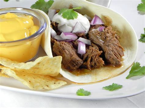 13 Slow Cooker Mexican Recipes Under 300 Calories | Mexican food ...
