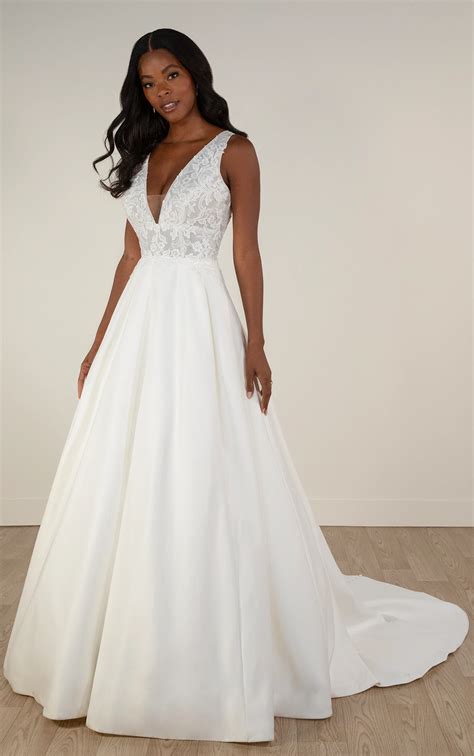 Iconic V-Neck Satin A-Line Bridal Dress | Style 7895