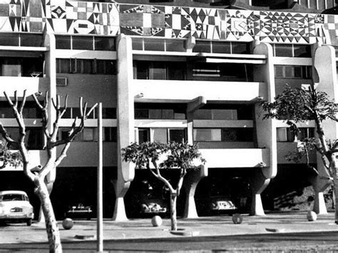 When is a building most real? | Meer