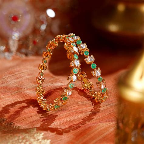 18K Polki Emerald Heritage Traditional Bangles – Krishna Jewellers ...