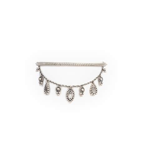 Buy Shaya by CaratLane Allurement Bracelet in Oxidised 925 Silver at ...