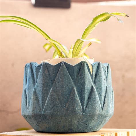 Pyne Planter Midnight Blue - Geometric Table top planter, diamond shap ...