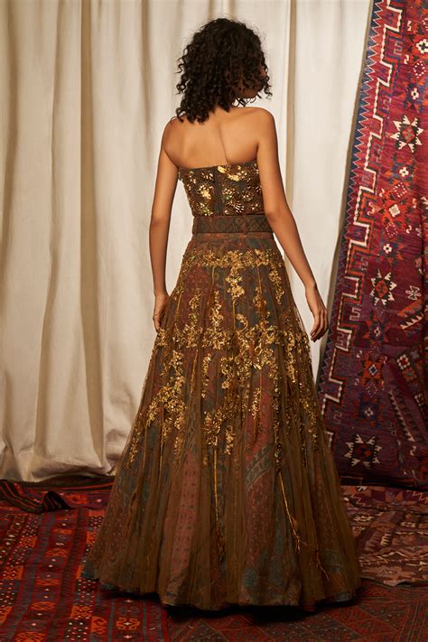 Brown Tube & Lehenga With Baroque Handwork & Belt – Nikita Mhaisalkar