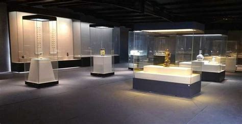 Museum Display 的图像结果