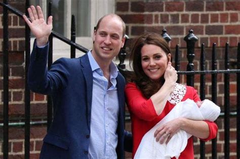 当凯特王妃私人日光浴照片被公开时，威廉王子公开发飙，失去冷静