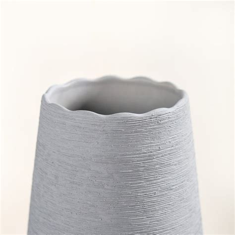 Minimalistic Textured Ceramic Vase Online - Premium Vase | Nestasia