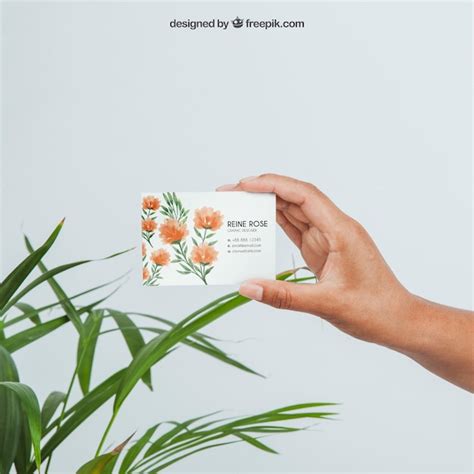 Design von Mock up mit Hand halten Visitenkarte | Kostenlose PSD-Datei