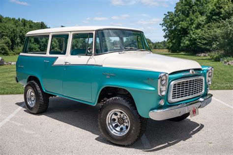 An Upgraded 1959 International Harvester Travelall 4x4