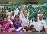 Farmers Protest: Read Farmers Protest latest news, Indian farmers ...