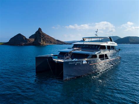 1-Galaxy SIRIUS Luxury Catamaran - Galaxy Expeditions ⋆ Globetrender