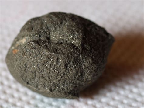 Une meteorite rare car.... - Météorites - Géoforum