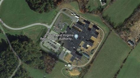 Publisher of prison news sues jail, says magazine blocked