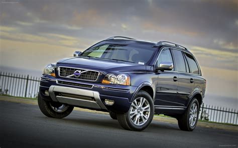 Volvo XC90 2013 Widescreen Exotic Car Pictures #12 of 24 : Diesel Station