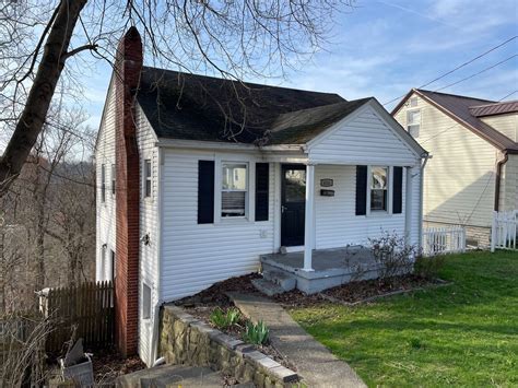 Updated 3 Bedroom in Charleston, 616 Piccadilly Street Charleston WV ...