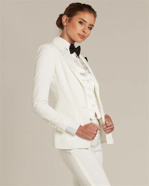 Women's Tuxedo Jackets - LITTLE BLACK TUX