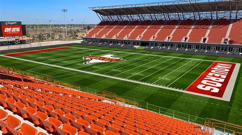 ‘Enduring legacy’: UTRGV announces new name of Vaquero football stadium ...