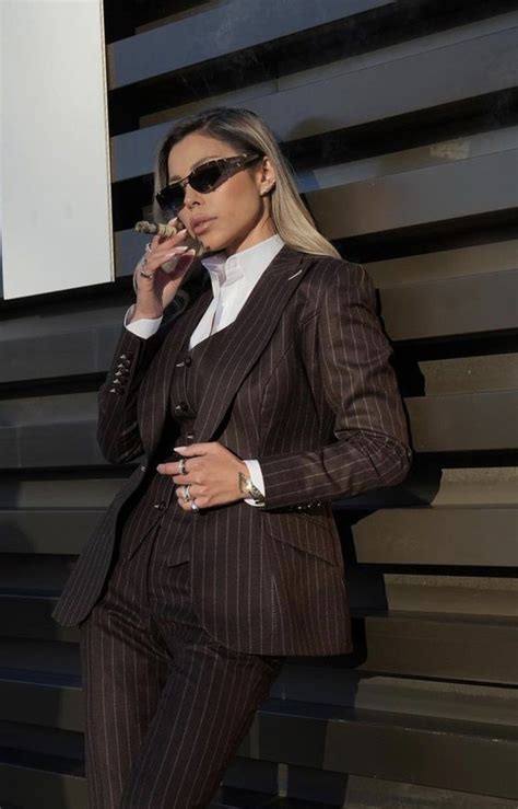 Boss Lady Business Suit 的图像结果