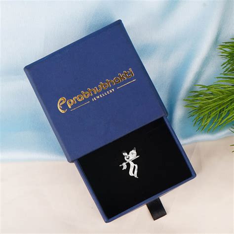 Krishna Silver Pendants - A Divine Jewelry – Prabhubhakti