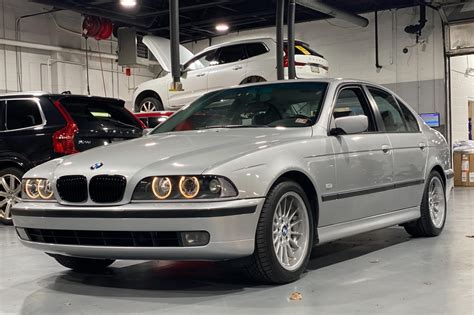 1995 BMW 540i M Sport 6-Speed VIN: WBAHE5329SGA65518 - CLASSIC.COM