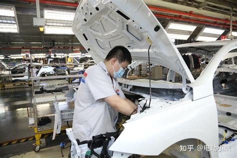 神龙汽车武汉工厂：国庆假期“开工早”，火力全开保交付 - 知乎