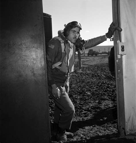 Old War Movies: THE TUSKEGEE AIRMEN