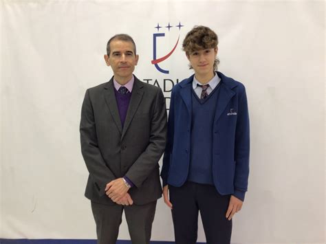 Cómo aprovechar la plataforma de lectura en inglés Fiction Express