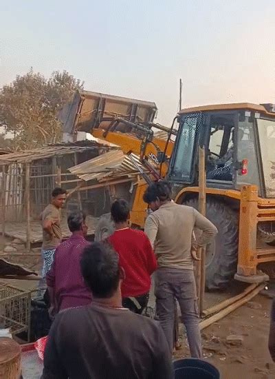 Clash breaks out with officer during ‘Operation Bulldozer’ in ...