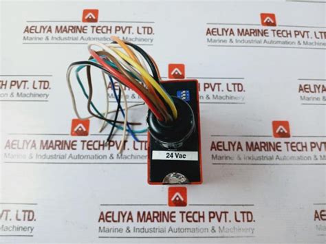 Peek 625X Traffic Sarasota 24 Vac Vehicle Loop Detector – Aeliya Marine