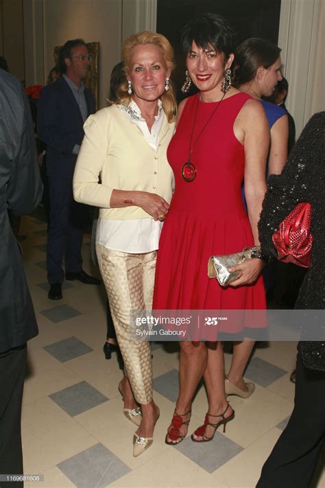 The best Ghislaine Maxwell feet pictures 🤩