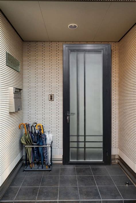 Aura AU21 – Metal Glass Door | Megastar Doors