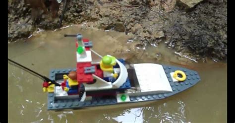Mini LEGO Battle Boats Tutorial 的图像结果