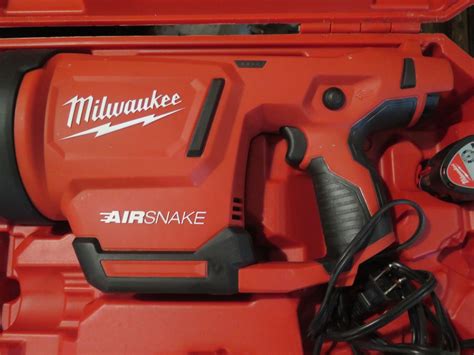 Milwaukee 2572-20 Air Snake Drain Gun Kit in Hard Case