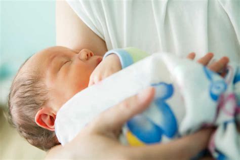 婴儿图片-刚出生的婴儿特写素材-高清图片-摄影照片-寻图免费打包下载