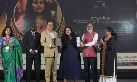 The Healing Power of Tarot: Understanding Aryya Roy's Approach - 888 ...