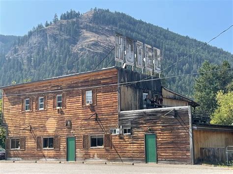 HOTEL MIDWAY - Hotel Reviews & Photos - Tripadvisor