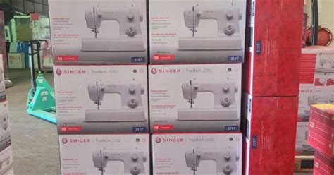Singer S0105 Overlock Sewing Machine - NEW, Original, Boxed, Pallet ...