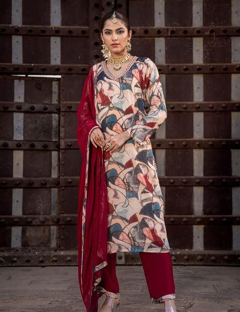 Shop Mehroon Chinon Suit Set | Suit Sets for Women | Zolo Label – ZoloLabel