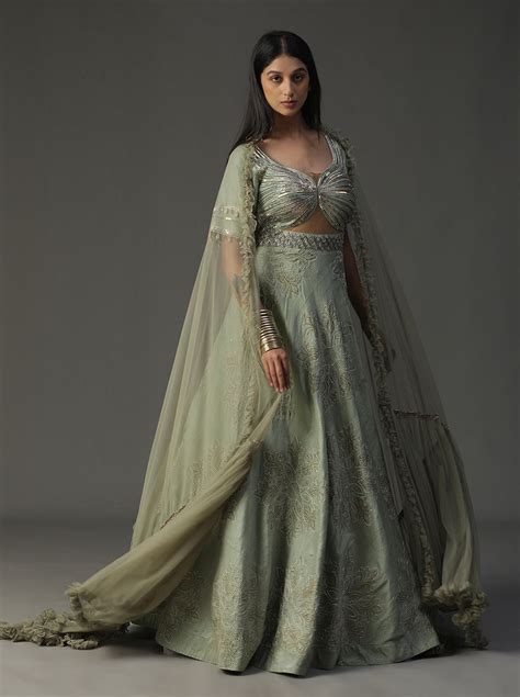 Explore Elegant Indian Ethnic Attire Online – Arpita & Sulakshana