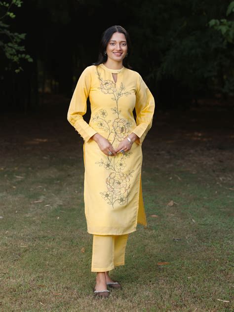 Get Sophisticated Lemon Yellow Silk Kurta Set- Raisin