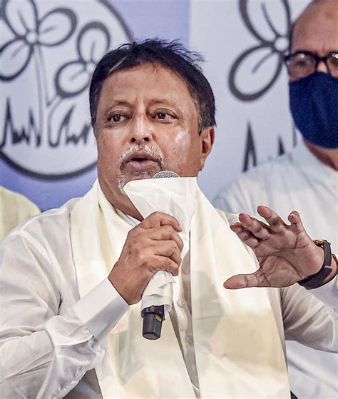 TMC, BJP pay tributes to Mukul Roy; Mamata, Suvendu mourn death of ...