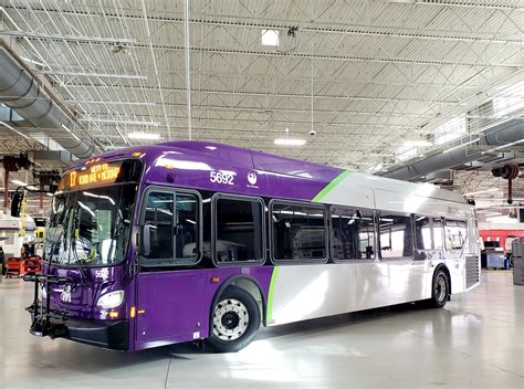 City of Phoenix Public Transit Department orders 25 New Flyer hybrid ...