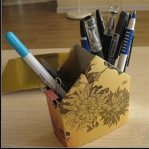 废物利用手工制作:废旧牙膏盒手工制作成笔筒_手工_亲亲宝贝网