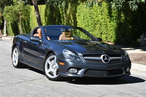 28k-Mile 2011 Mercedes-Benz SL550 for sale on BaT Auctions - sold for $32,000 on September 14 ...