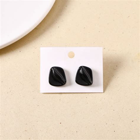 Jewellery Online - Premium Black Sculpted Studs | Nestasia