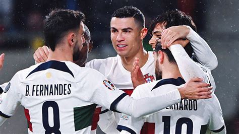 欧国联悲喜一夜：葡萄牙4-0登顶，C罗送点球＋助攻，西班牙1-2爆冷_腾讯新闻