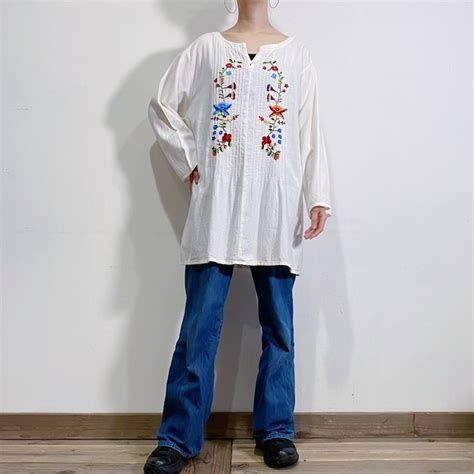 white flower embroidery cotton tunic top | LEMON