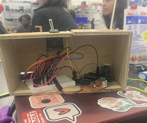 Useless Machine 的图像结果