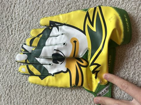 Oregon Ducks Football Gloves Youth at Elizabeth Simson blog